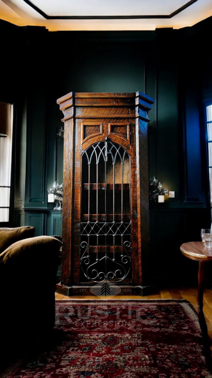 Old Fashion Frontera Armoire