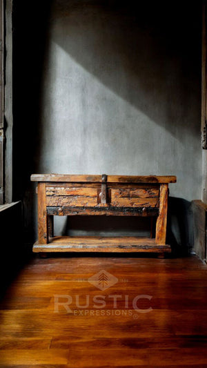 Old Fashion Capitan Sofa Table