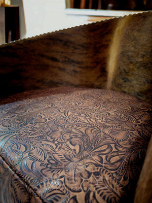 Old Fashion Barrel Chair