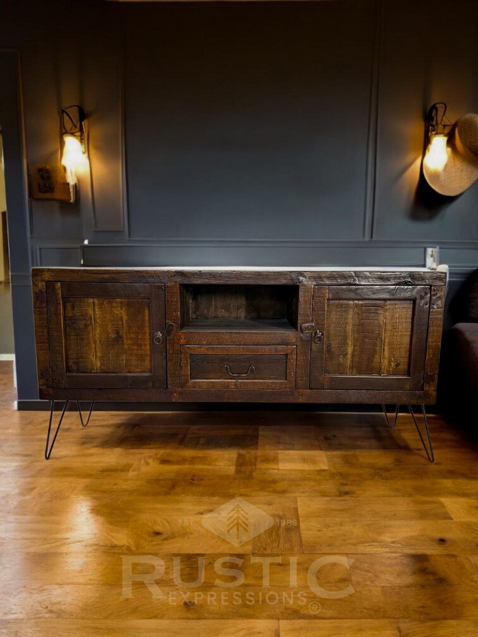 Dallas TV Console