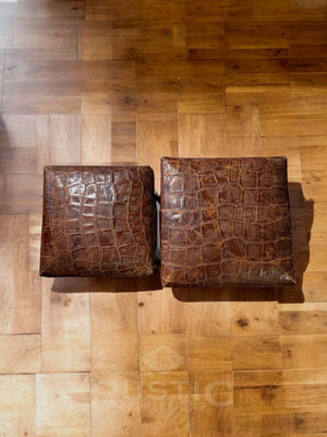 Old Fashion Cabin Stool