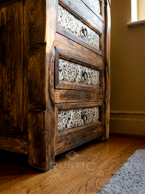 Master Ox Yoke Chest Of Drawer