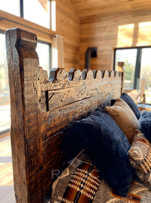 Old Fashion Castillo Bed