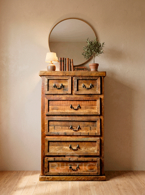 Old Fashion Chest of Drawer