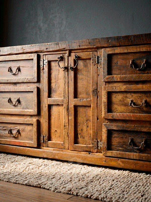 Old Fashion Dresser