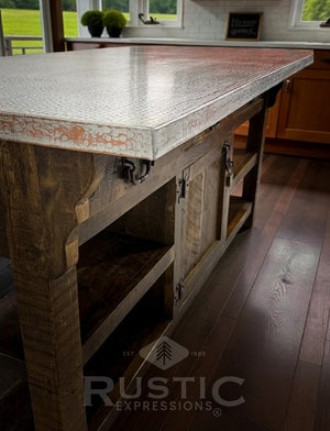 Old Fashion Georgia Copper Top Kitchen Island
