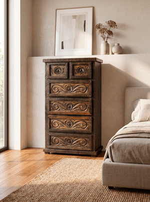 Old Fashion Grecia Chest of Drawer