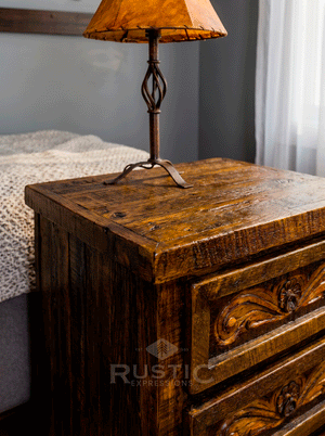 Old Fashion Grecia Nightstand