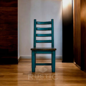 Rustic Chihuahua Chair