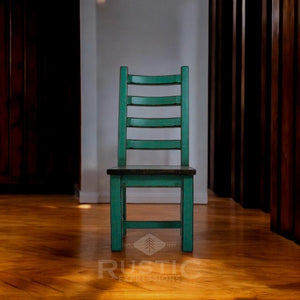 Rustic Chihuahua Chair