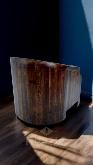 Old Fashion Barrel Chair