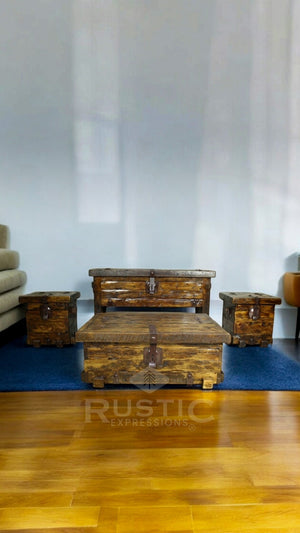 Old Fashion Capitan Coffe Table Set