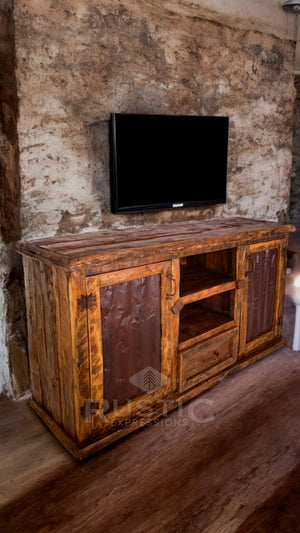 Old Fashion TV Console