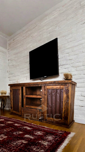 Old Fashion TV Console