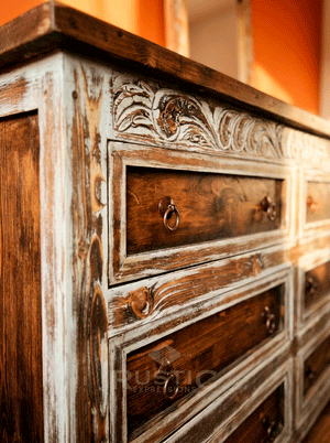 Regency Dresser