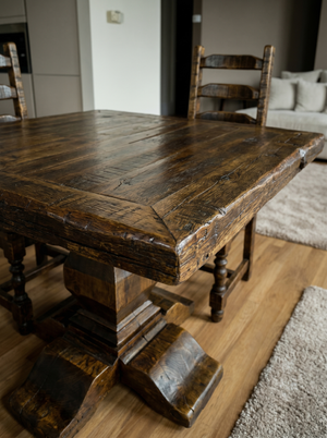 Old Fashion Square Dining Table